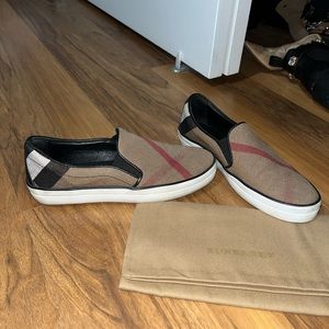 Burberry shoes